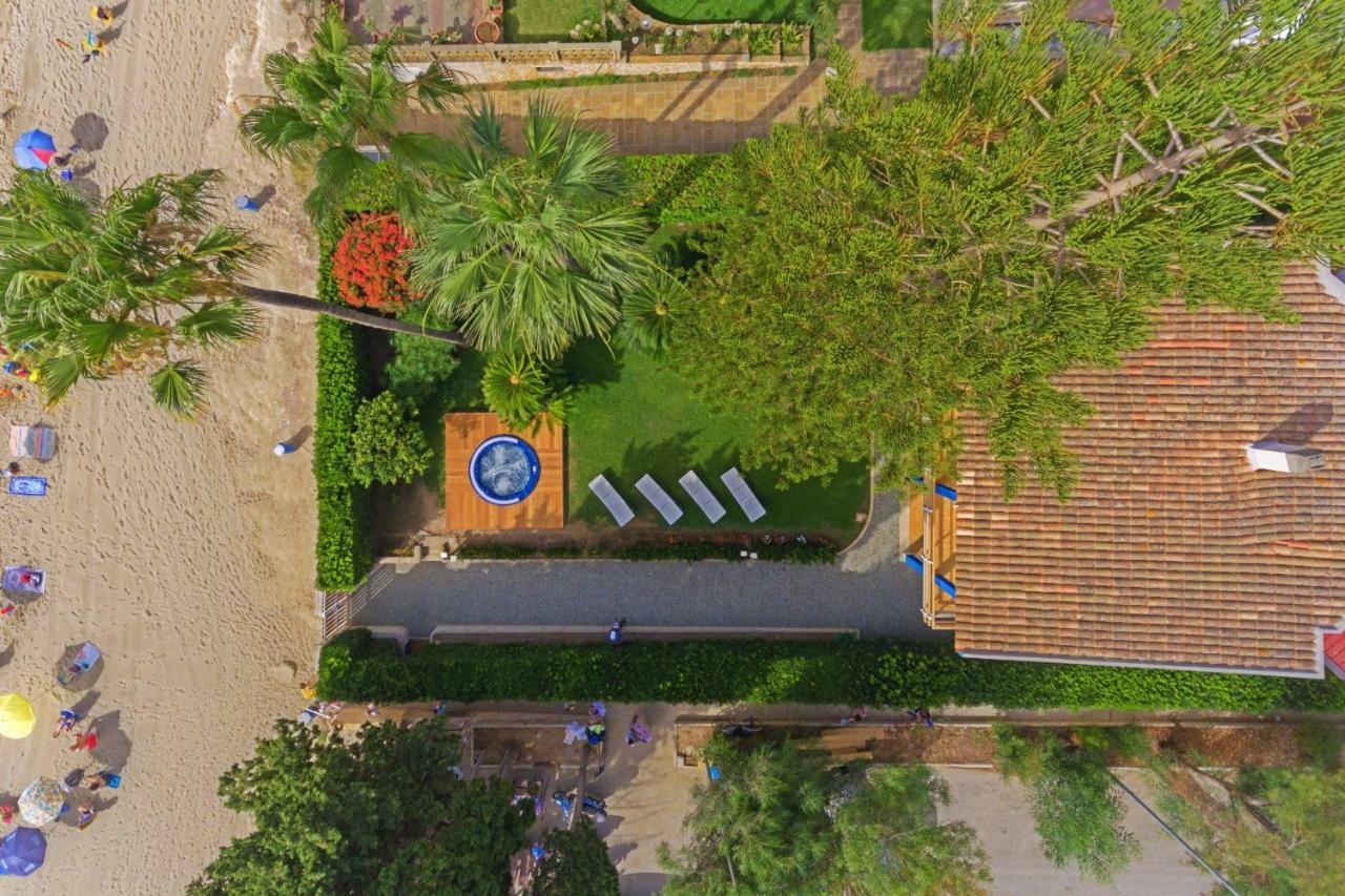 Doris Villa *