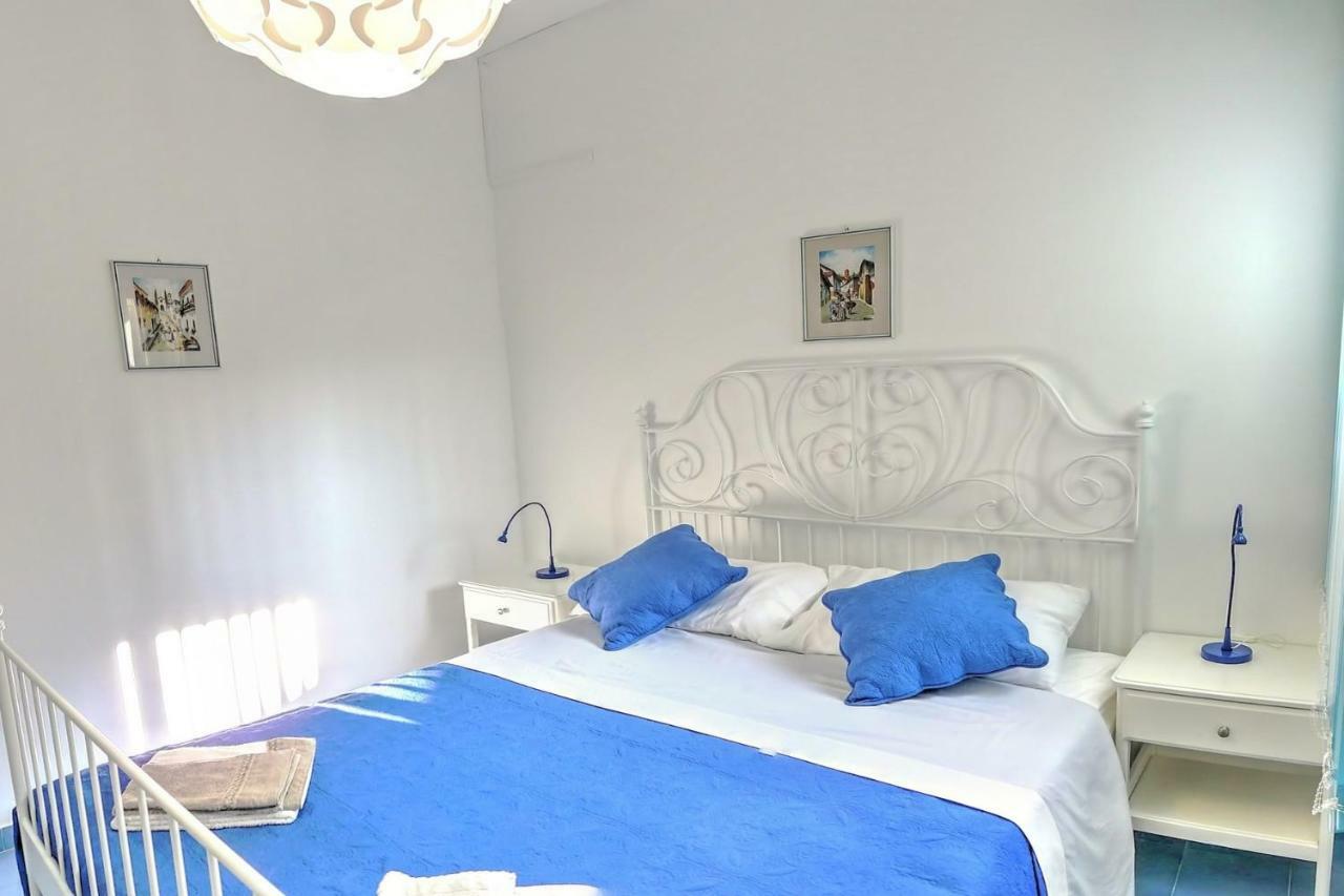 Doris Villa *